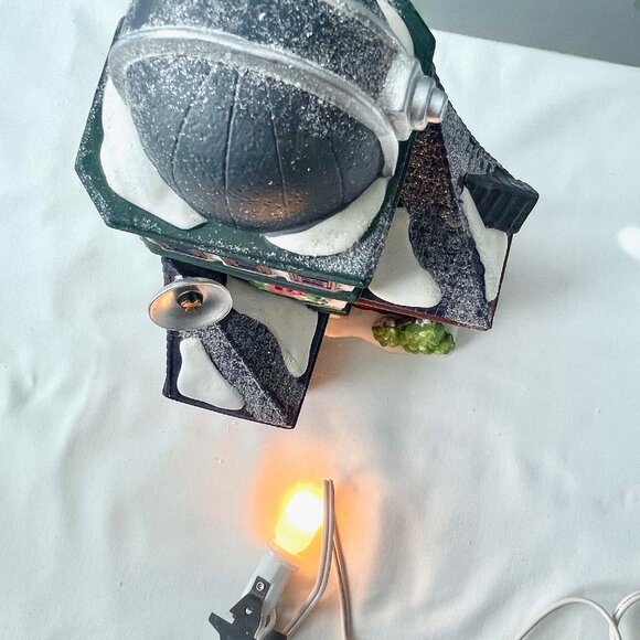 Department 56 North Pole Series Weather and Time Observatory Lighted 56.56385 - Picture 11 of 14